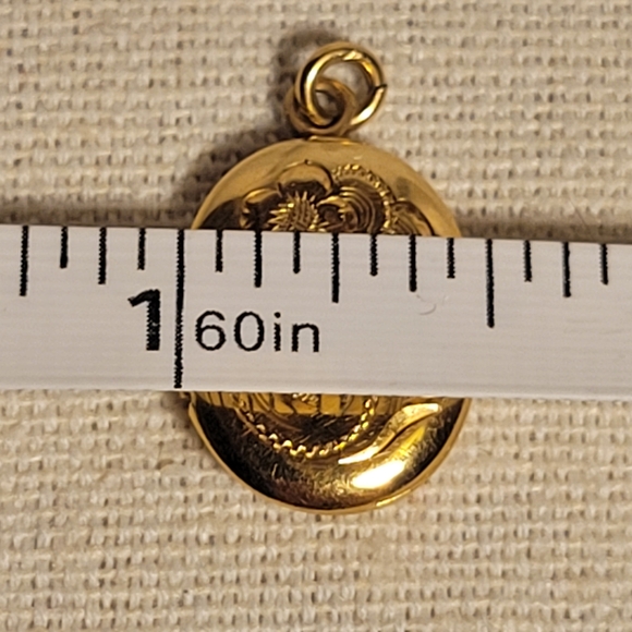 Antique Walter E. Hayward Gold Filled Locket Etched Floral - Picture 10 of 11